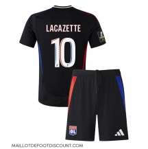 Maillot de football Réplique Olympique Lyonnais Alexandre Lacazette #10 Extérieur Enfant 2024-25 Manche Courte (+ Pantalon court)