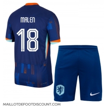 Maillot de football Réplique Pays-Bas Donyell Malen #18 Extérieur Enfant Europe 2024 Manche Courte (+ Pantalon court)