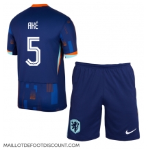 Maillot de football Réplique Pays-Bas Nathan Ake #5 Extérieur Enfant Europe 2024 Manche Courte (+ Pantalon court)