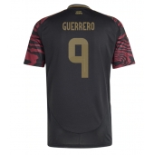 Maillot de football Réplique Pérou Paolo Guerrero #9 Extérieur Copa America 2024 Manche Courte