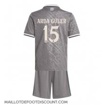 Maillot de football Réplique Real Madrid Arda Guler #15 Troisième Enfant 2024-25 Manche Courte (+ Pantalon court)