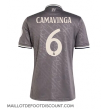 Maillot de football Réplique Real Madrid Eduardo Camavinga #6 Troisième 2024-25 Manche Courte