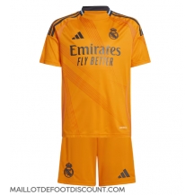 Maillot de football Réplique Real Madrid Extérieur Enfant 2024-25 Manche Courte (+ Pantalon court)