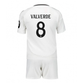 Maillot de football Réplique Real Madrid Federico Valverde #8 Domicile Enfant 2024-25 Manche Courte (+ Pantalon court)