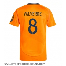 Maillot de football Réplique Real Madrid Federico Valverde #8 Extérieur 2024-25 Manche Courte