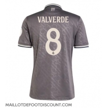 Maillot de football Réplique Real Madrid Federico Valverde #8 Troisième 2024-25 Manche Courte