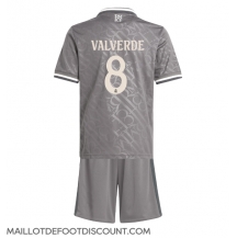 Maillot de football Réplique Real Madrid Federico Valverde #8 Troisième Enfant 2024-25 Manche Courte (+ Pantalon court)