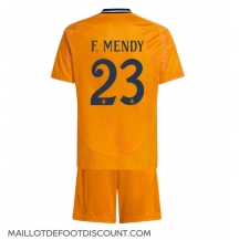 Maillot de football Réplique Real Madrid Ferland Mendy #23 Extérieur Enfant 2024-25 Manche Courte (+ Pantalon court)