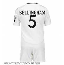 Maillot de football Réplique Real Madrid Jude Bellingham #5 Domicile Enfant 2024-25 Manche Courte (+ Pantalon court)