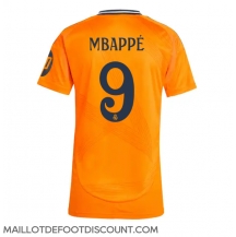 Maillot de football Réplique Real Madrid Kylian Mbappe #9 Extérieur Femme 2024-25 Manche Courte