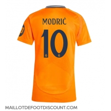 Maillot de football Réplique Real Madrid Luka Modric #10 Extérieur Femme 2024-25 Manche Courte