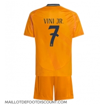 Maillot de football Réplique Real Madrid Vinicius Junior #7 Extérieur Enfant 2024-25 Manche Courte (+ Pantalon court)