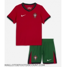 Maillot de football Réplique le Portugal Domicile Enfant Europe 2024 Manche Courte (+ Pantalon court)